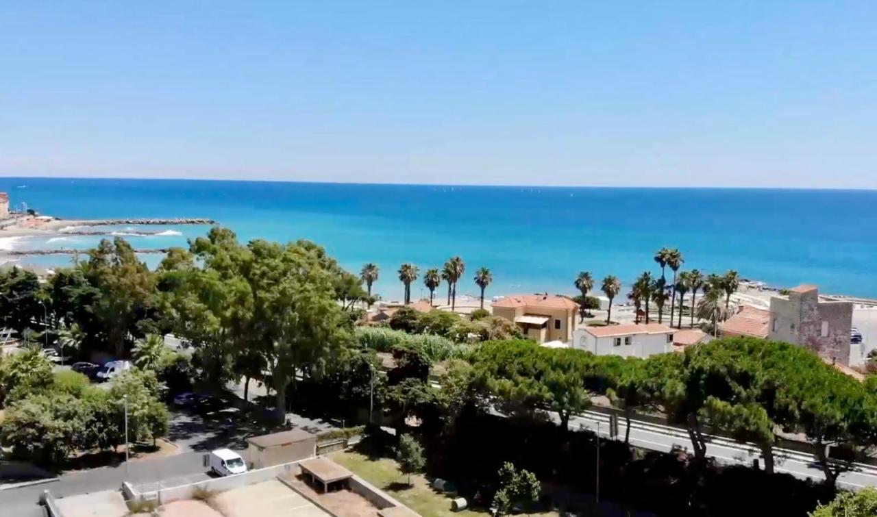 Casa Vacanze Nel Giardino Di Renzo Imperia Luaran gambar